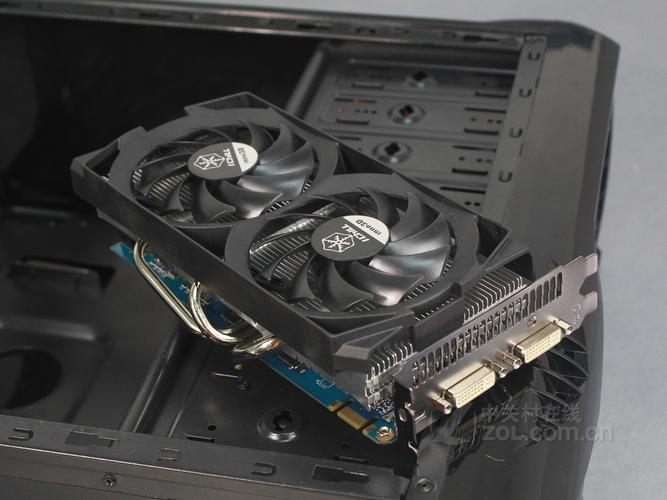 冰龙版显卡散热风扇细节