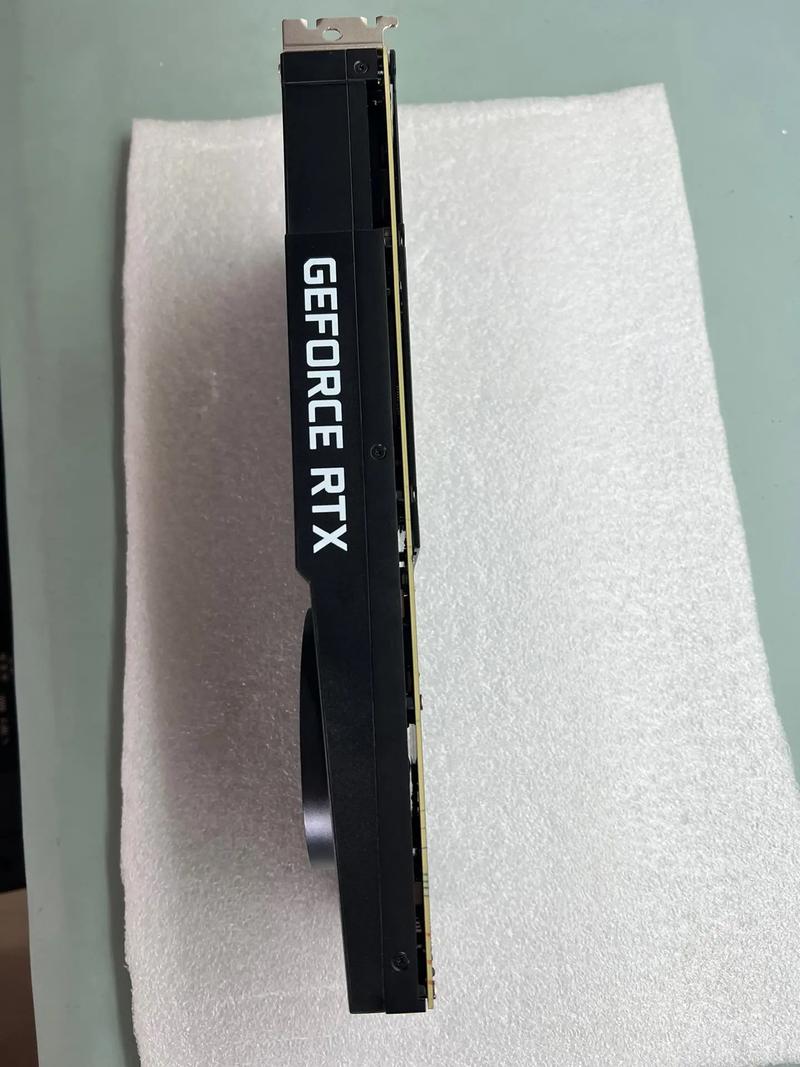 电脑机箱 RGB 散热风扇