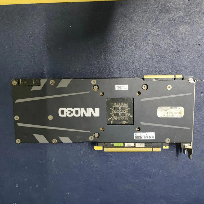 RTX 2080 显卡核心与PCB细节