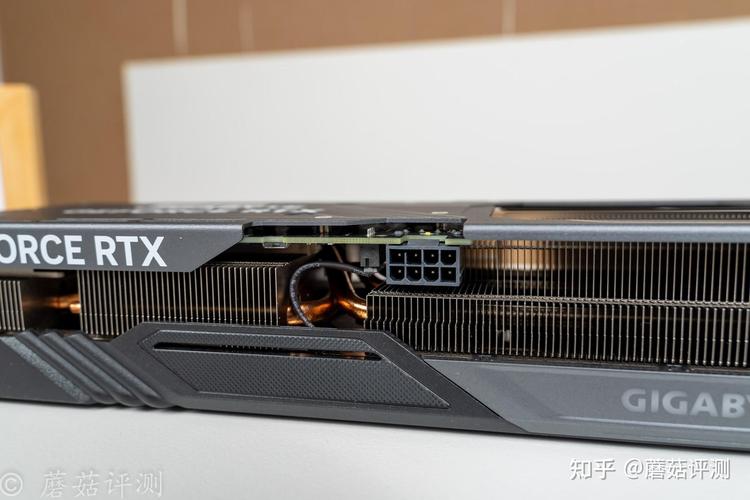 高端显卡机箱安装建议