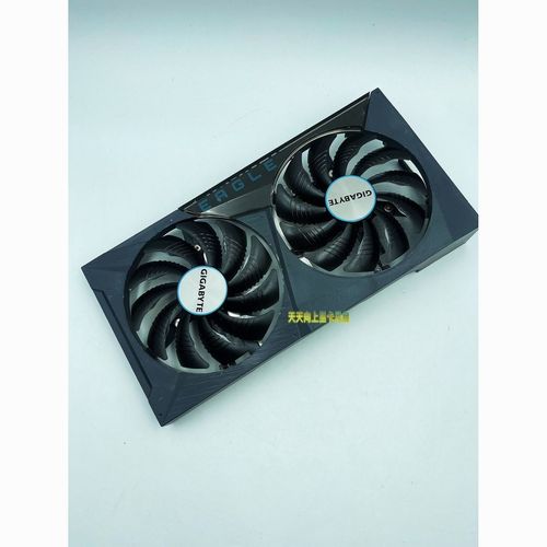 NVIDIA GeForce RTX系列显卡安装在主机中的细节