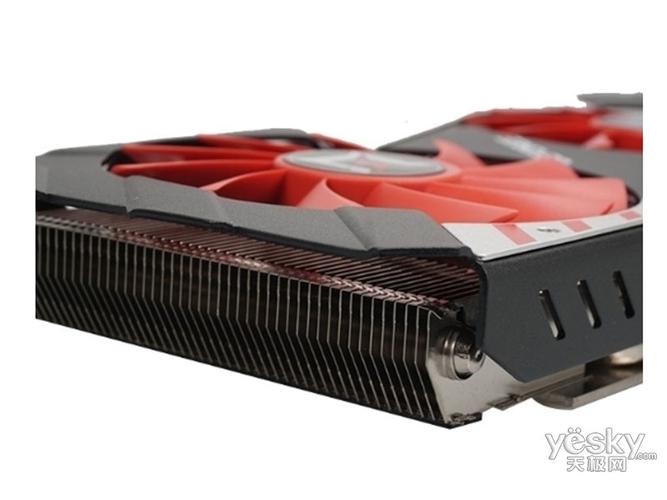 GTX 1070Ti 显卡核心芯片与PCB细节