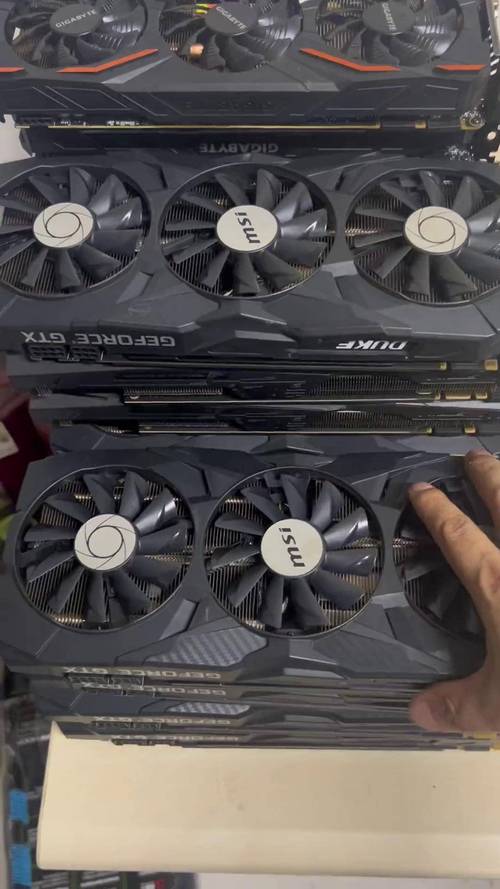 显卡三风扇散热系统特写