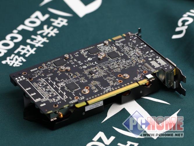 电脑配件市场购买场景