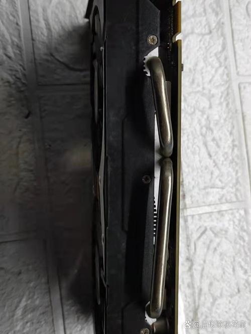 GTX 1650 显卡近距离规格展示