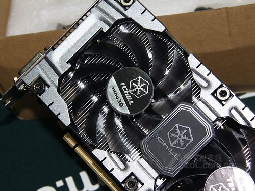 电脑硬件购买与组装场景