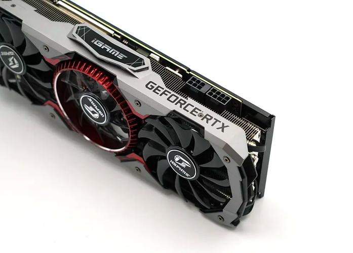 玩家选购显卡决策场景