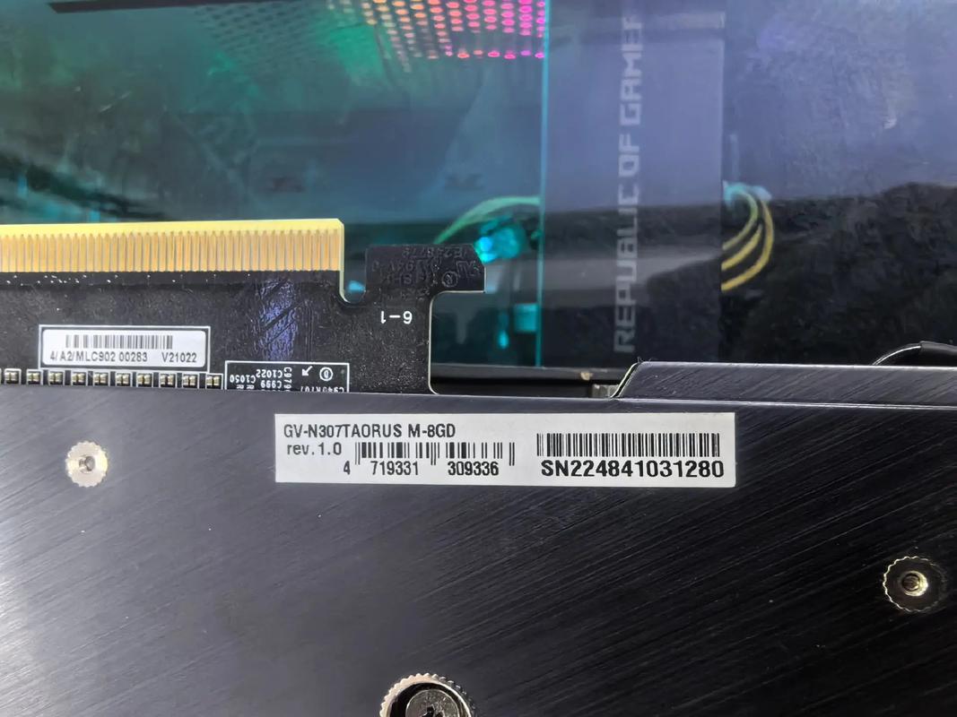 高端 GPU 硬件规格展示