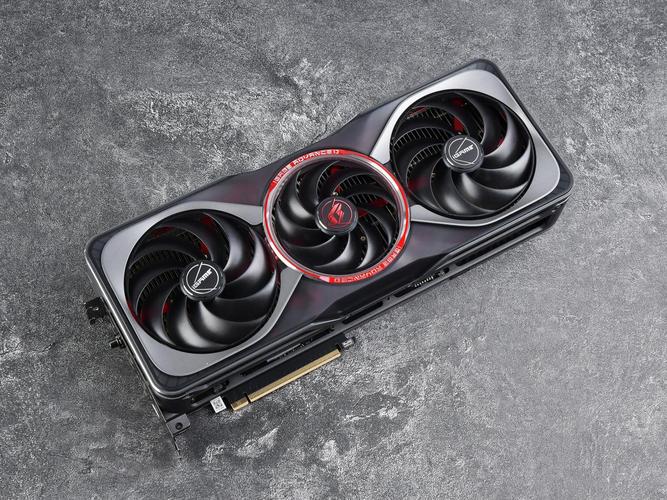 高端显卡购买与安装场景