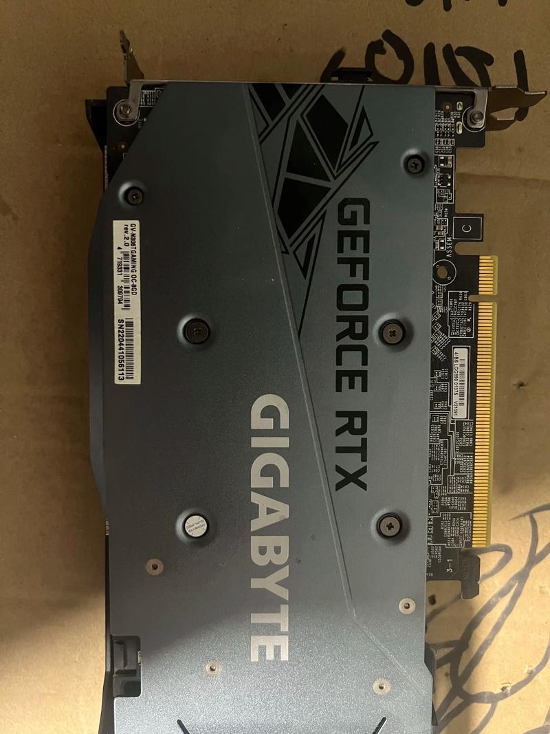 高性能 GPU 核心规格展示