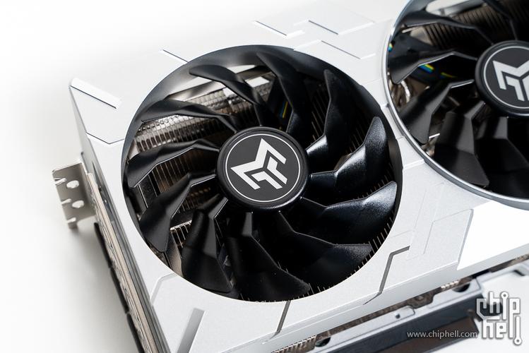 电脑机箱RGB风扇散热特写