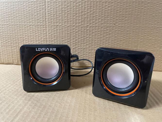 PC audio speakers testing