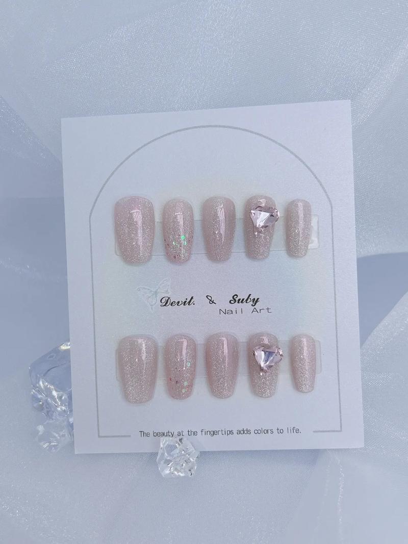 电脑电源内部规格展示