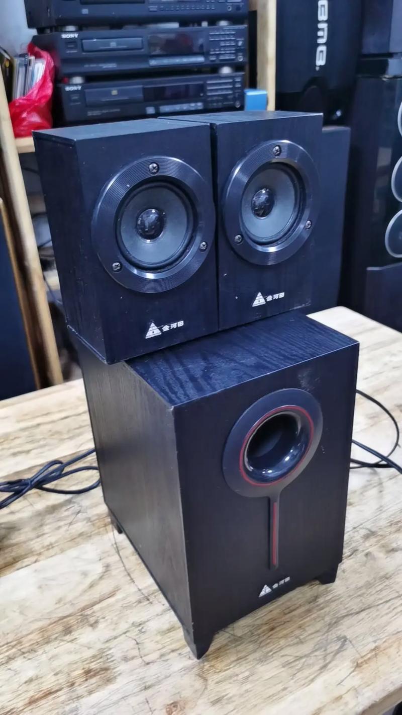 电脑电源内部结构与线材