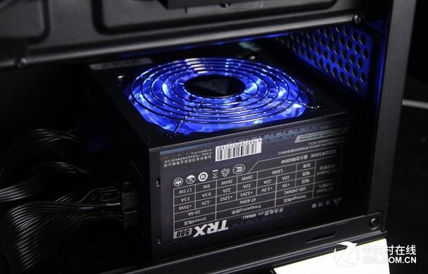 电脑电源内部散热结构