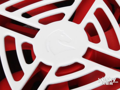 电脑机箱风扇散热系统