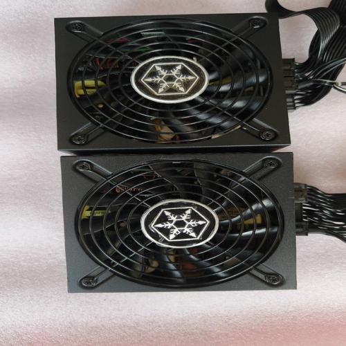 电脑电源散热运行