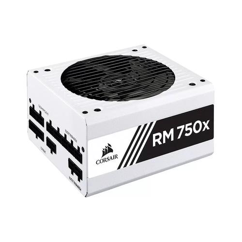 游戏 PC 电源安装与购买决策场景