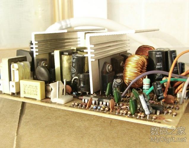 电脑电源单元内部规格