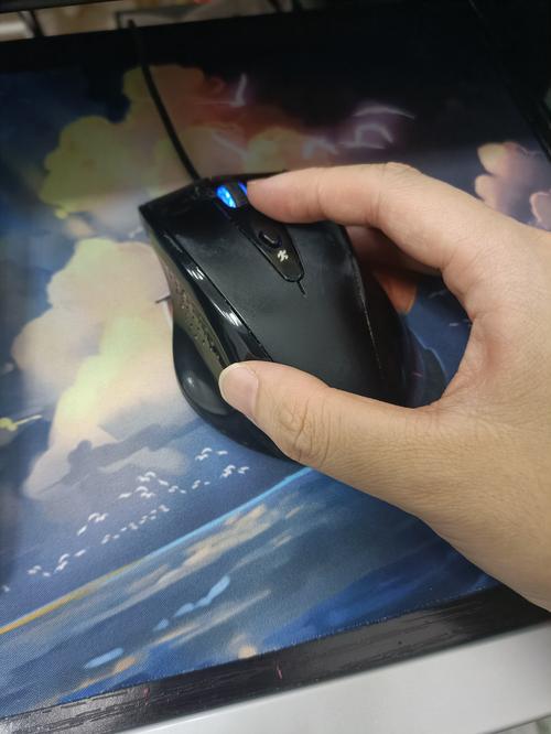 RGB电竞鼠标灯光与功耗