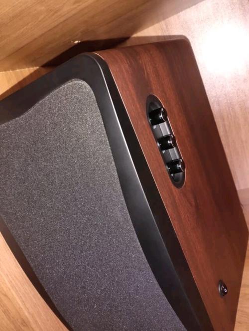 家庭客厅音箱系统摆放