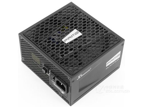 黑色电脑电源单元与线缆细节