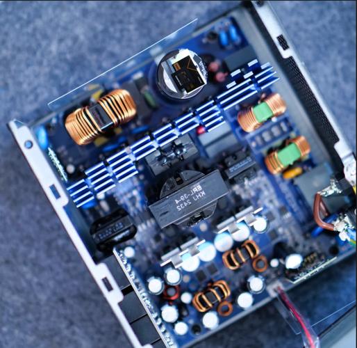 电源接口与规格细节