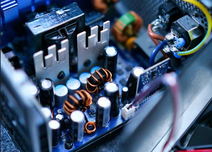 安耐美 Revolution II 850 V2（ERS850EWT）深度评测：金牌全模组 ATX 3.1 电源新选择