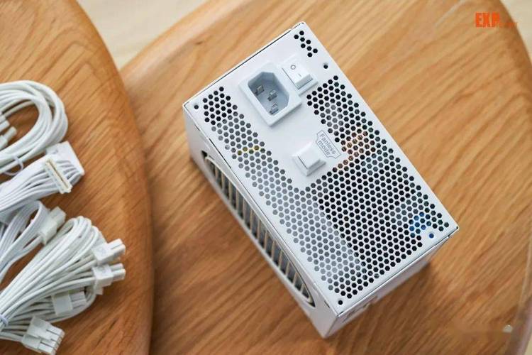 XF1000W 功耗散热实测场景