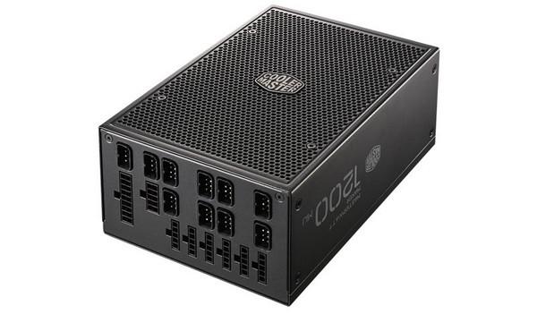 电脑硬件购买与配置场景