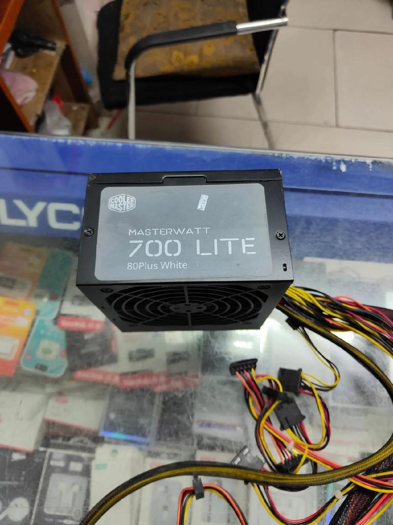 PC组装中的电源安装建议