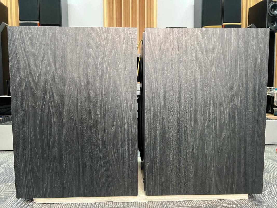 科技产品购物场景