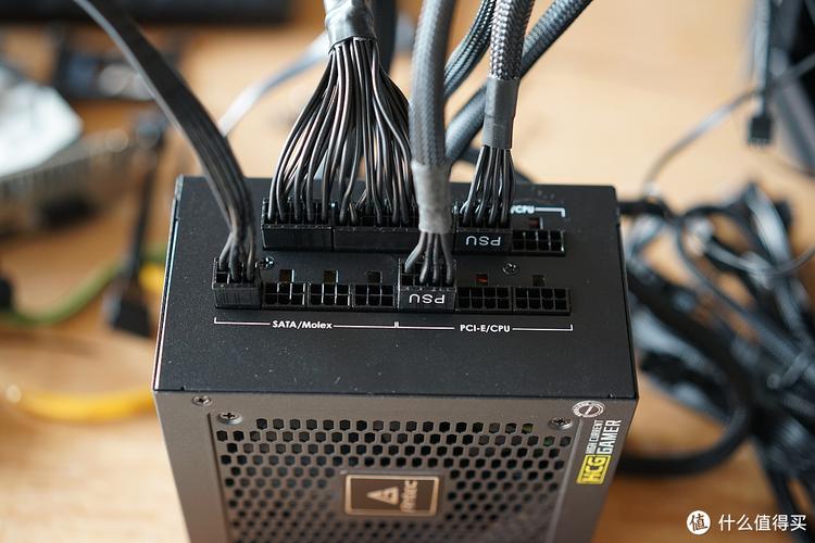 电源内部电路规格细节