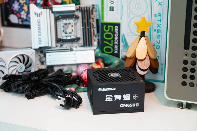 电源接口和线材细节