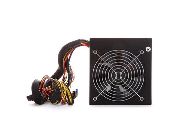 台达VX450电源黑色机身与线材细节