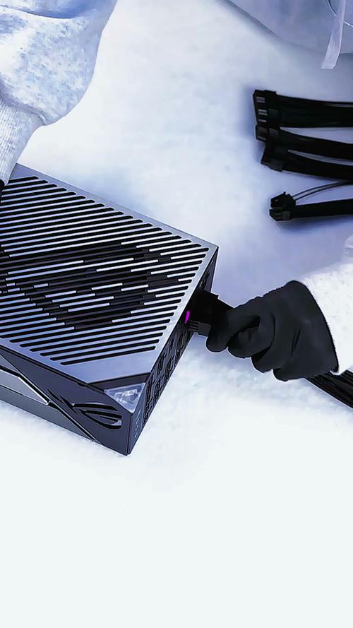 电脑电源单元规格与风扇结构