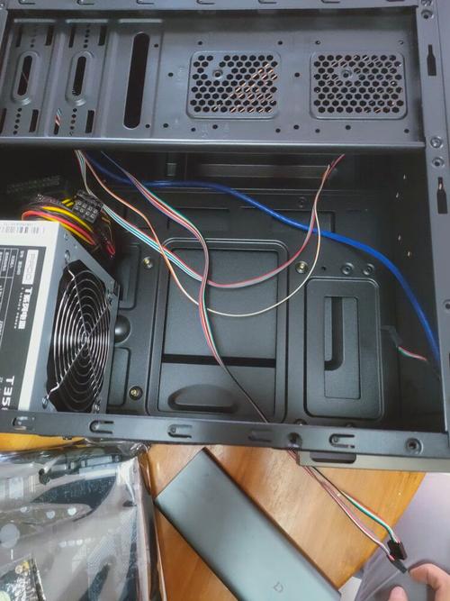 电脑电源运行表现细节