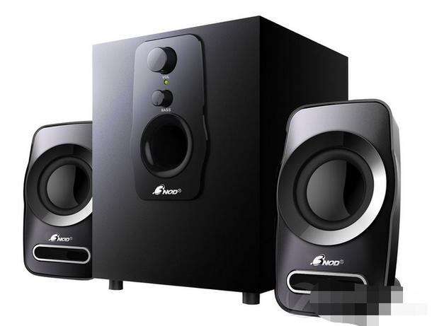 桌面音箱听音体验