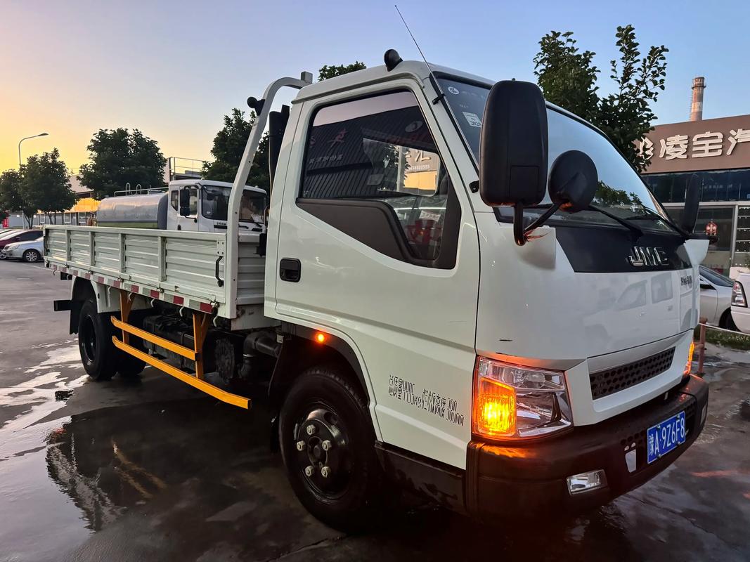 ATX电源风扇与外壳特写