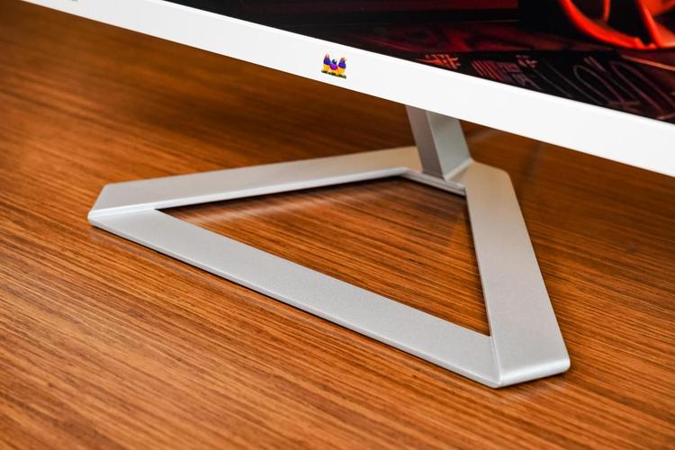 IPS 面板色彩表现