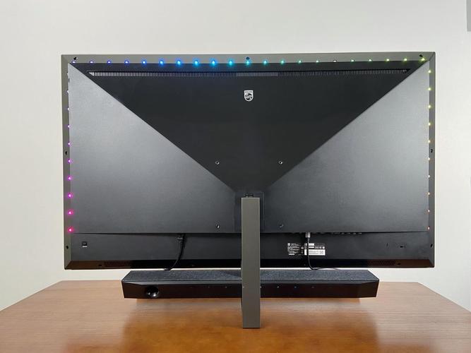 飞利浦559M1RYV 55英寸4K 144Hz VA巨幕显示器评测:影音游戏双栖霸主