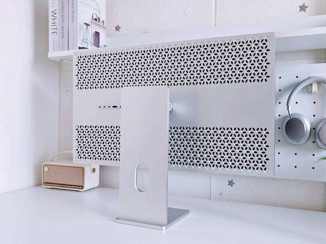 电脑硬件功耗测试场景