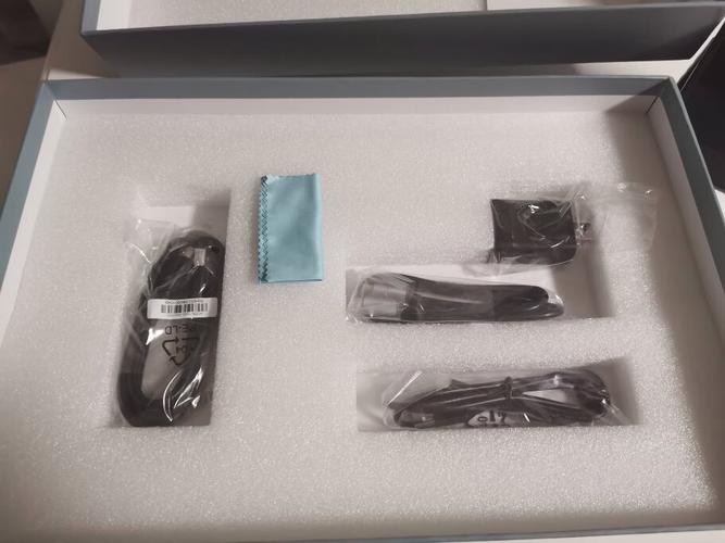 便携显示器连接与功耗场景