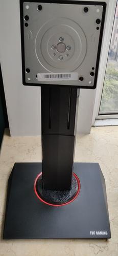 Monitor rear view with cooling design