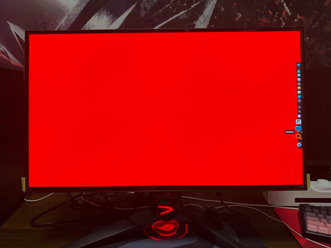 OLED 高刷显示器 FPS 游戏画面