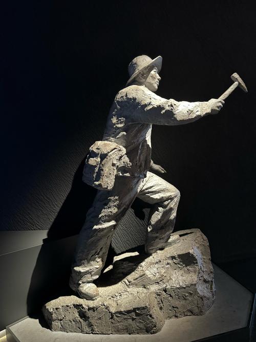 高分辨率显示器办公娱乐性能