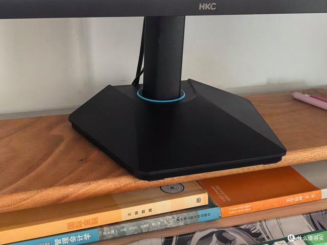 HKC 巡航 Q5 深度评测：24.5英寸 2K 275Hz Fast-IPS 小屏电竞神器