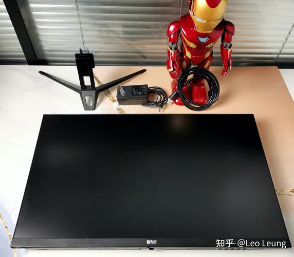 用户选购显示器的场景