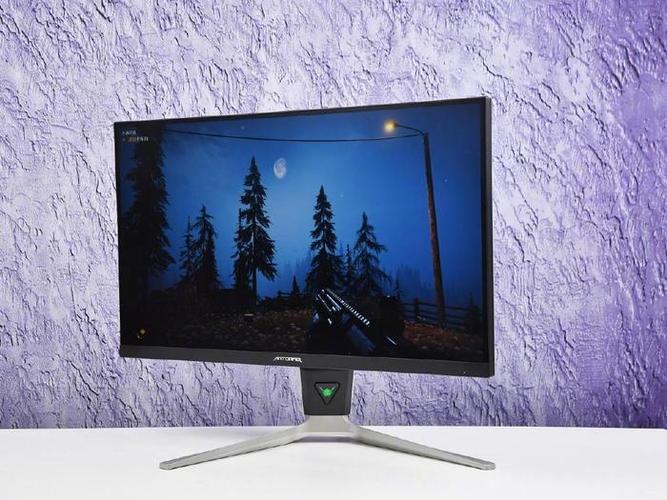 Competitive esports player using high refresh monitor