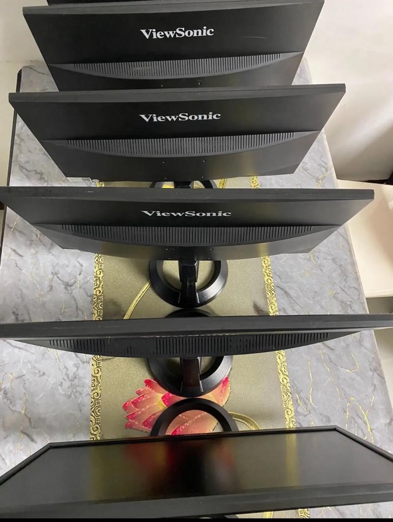 Dual flat screen computer monitors setup